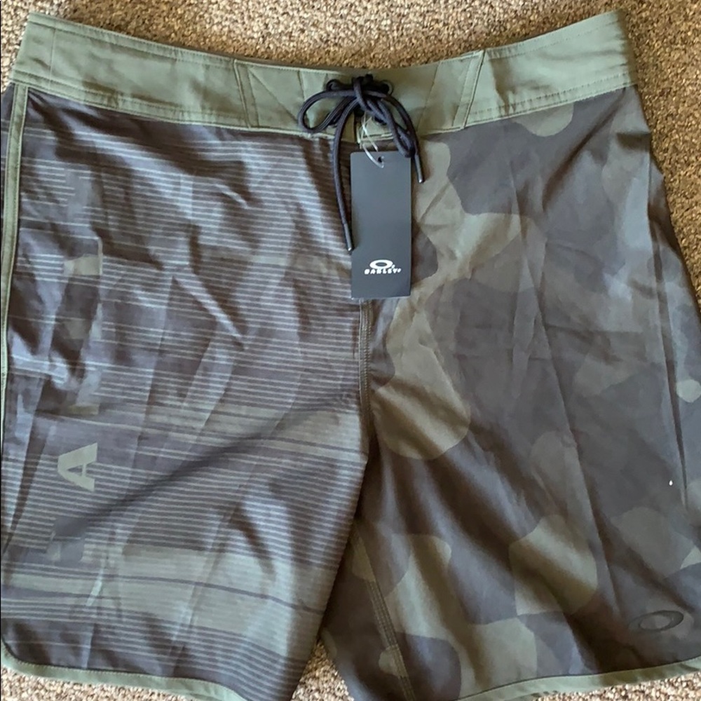 Board shorts